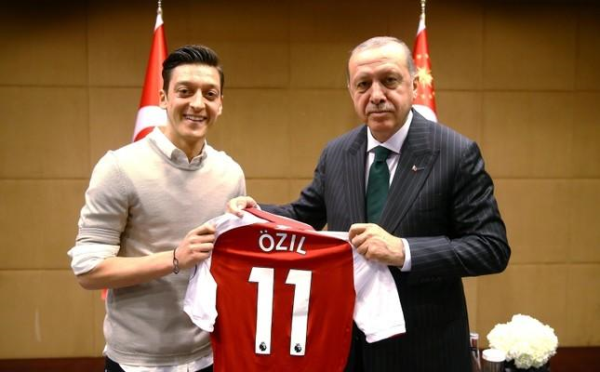 Ərdoğandan Özilin millidən getməsinə reaksiya